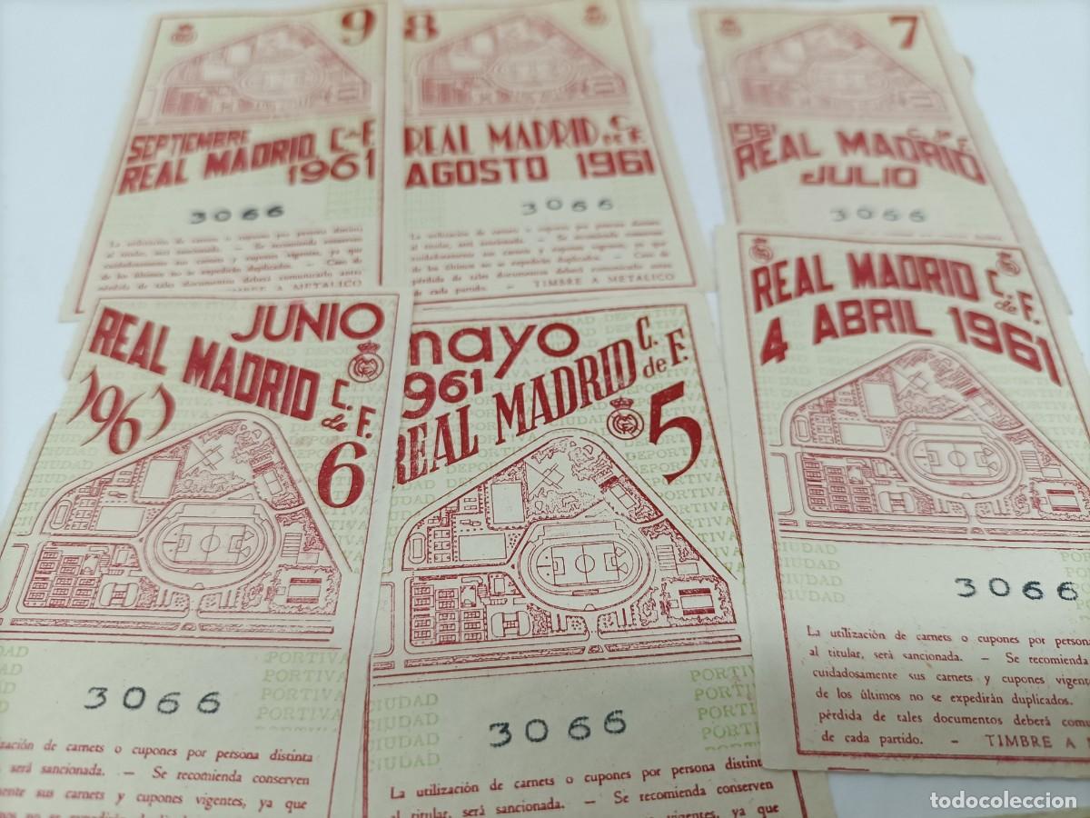 Coleccionismo deportivo: Dos carnets de socios del Real Madrid. - Foto 9
