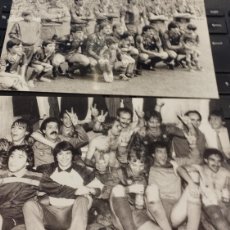 Coleccionismo deportivo: F.C. BARCELONA. LOTE 2 FOTOS CAMPEÓN DE LIGA 1984-1985 EN ZORRILLA CONTRA VALLADOLID. Lote 380493379