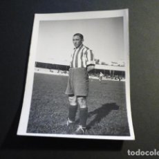 Coleccionismo deportivo: ATLETICO DE MADRID JUGADOR FOTOGRAFIA ANTIGUA 9 X 12 CMTS. Lote 386935724