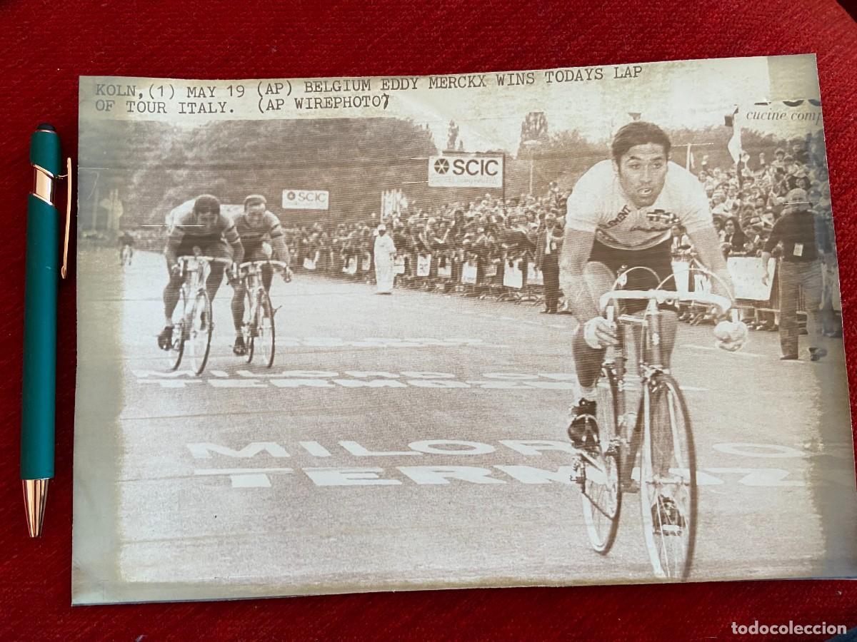 Coleccionismo deportivo: F24744 FOTO FOTOGRAFIA ORIGINAL CICLISMO GIRO 1973 EDDY MERCKX