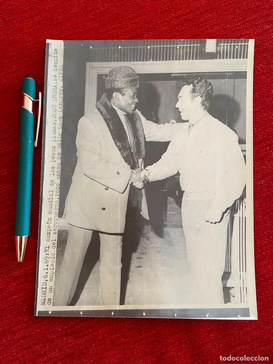 Colecionismo desportivo: F24782 FOTO FOTOGRAFIA ORIGINAL BOXEO JOSE LEGRA EN LONDRES (6-1-1969)