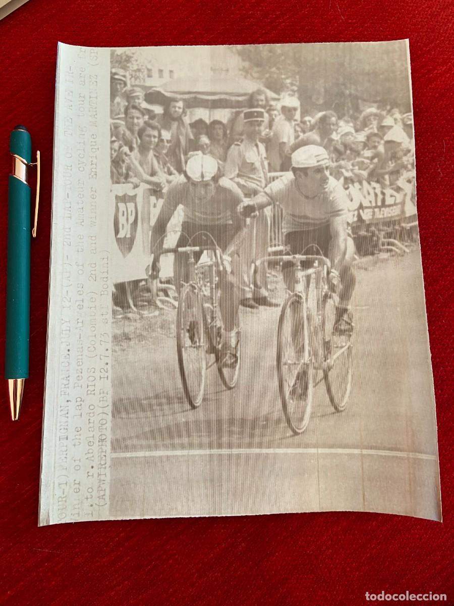 Coleccionismo deportivo: F24939 FOTO FOTOGRAFIA ORIGINAL CICLISMO TOUR FRANCIA 1973 ABELARDO RIOS ENRIQUE MARTINEZ