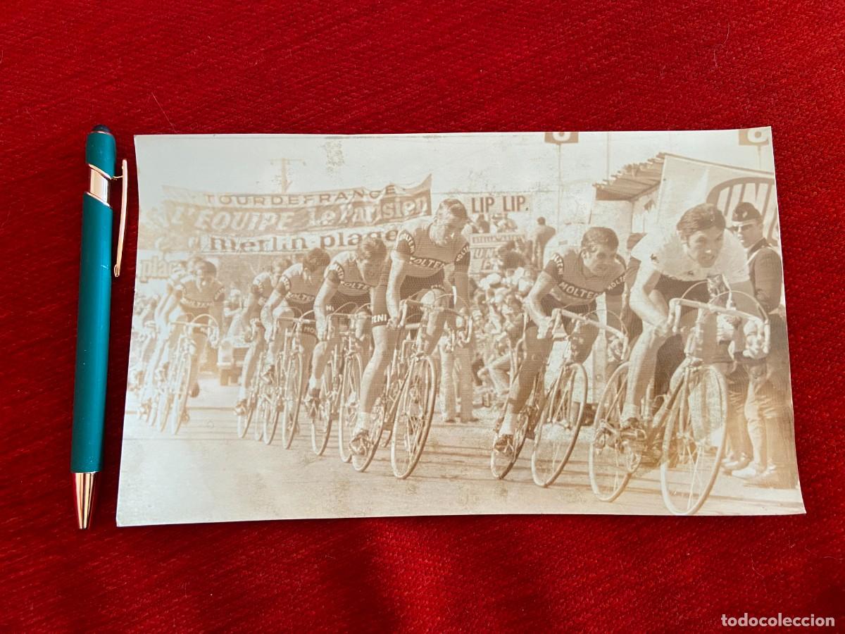 Coleccionismo deportivo: F24970 FOTO FOTOGRAFIA ORIGINAL CICLISMO TOUR FRANCIA 1972 PELOTON