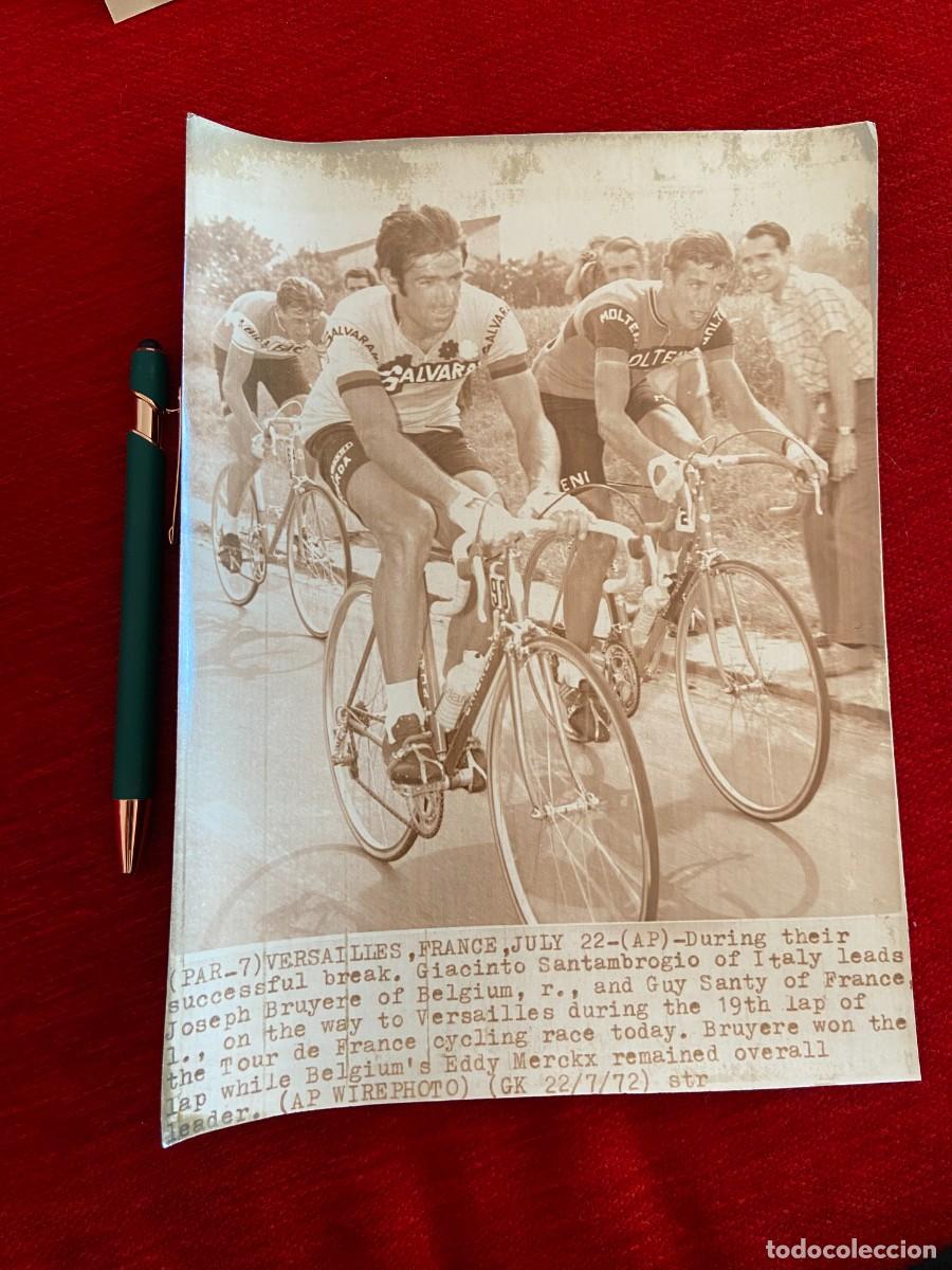 Coleccionismo deportivo: F24975 FOTO FOTOGRAFIA ORIGINAL CICLISMO TOUR FRANCIA 1972 GIACINTO SANTAMBROGIO JOSEPH BRUYERE