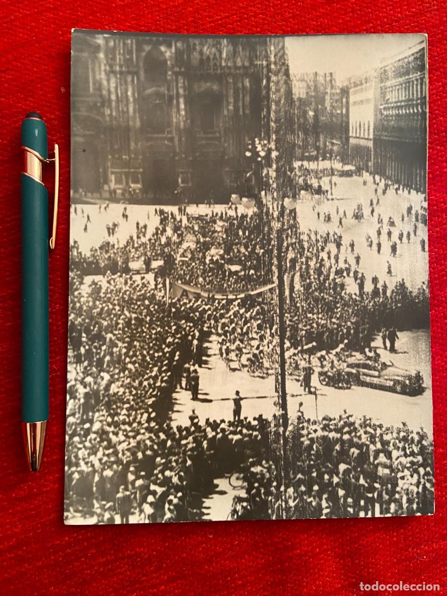 Coleccionismo deportivo: F25276 FOTO FOTOGRAFIA ORIGINAL CICLISMO GIRO ITALIA CATEDRAL DUOMO MILAN