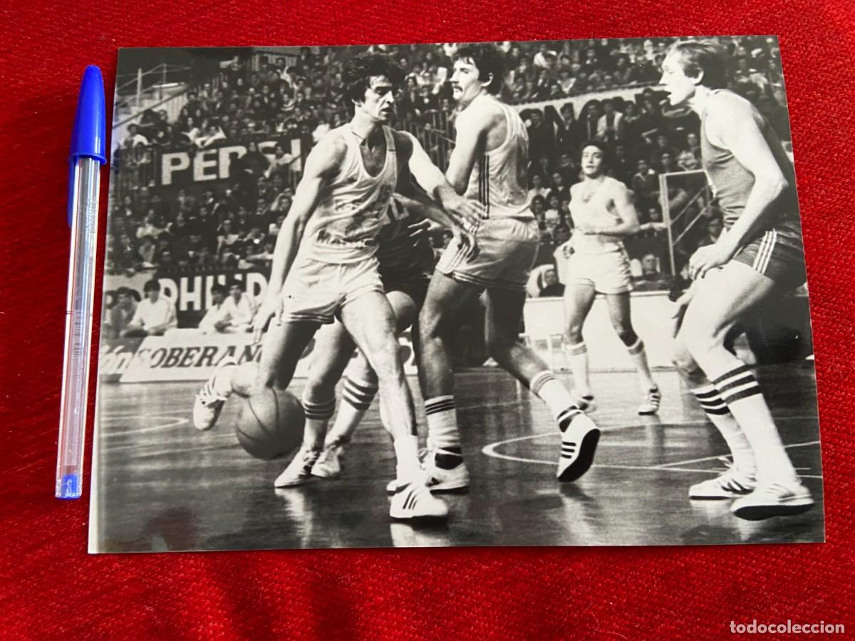 Coleccionismo deportivo: F26105 FOTO FOTOGRAFIA ORIGINAL MUNDIAL DE BALONCESTO 1982 ESPA&Ntilde;A YUGOSLAVIA MIRZA DELIBASIC
