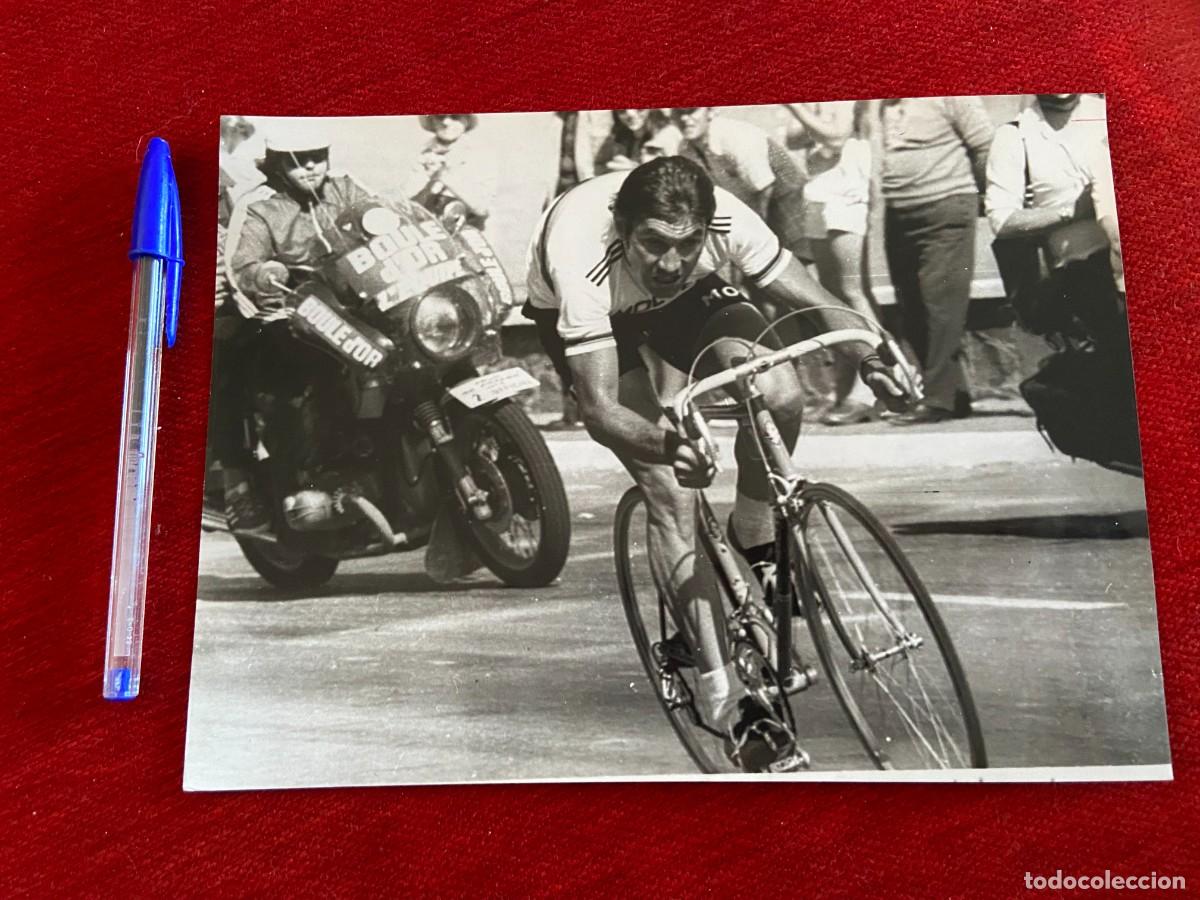 Coleccionismo deportivo: F26298 FOTO FOTOGRAFIA ORIGINAL CICLISMO TOUR FRANCIA (2-7-1975) EDDY MERCKX