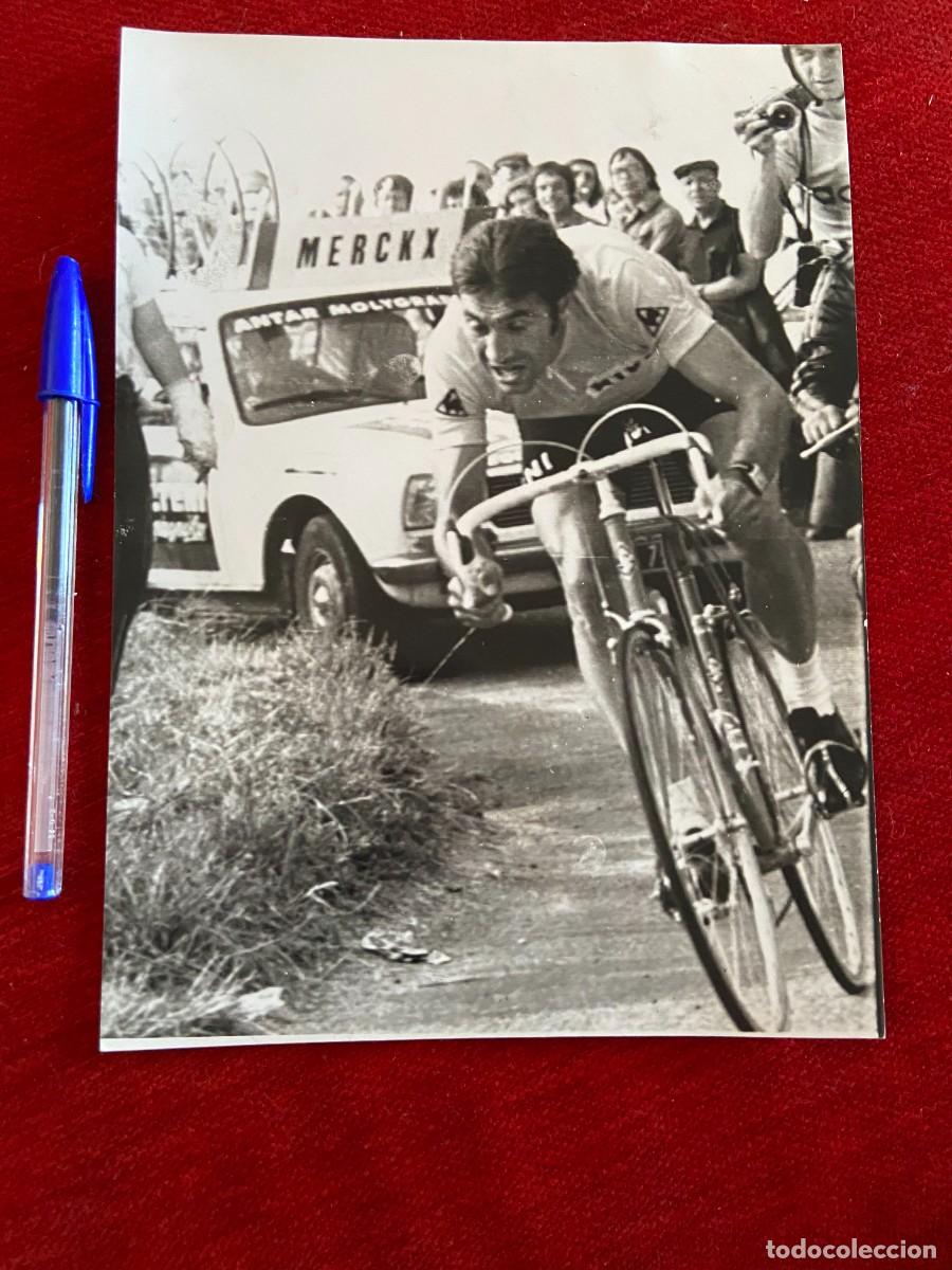Coleccionismo deportivo: F26299 FOTO FOTOGRAFIA ORIGINAL CICLISMO TOUR FRANCIA (5-7-1975) EDDY MERCKX