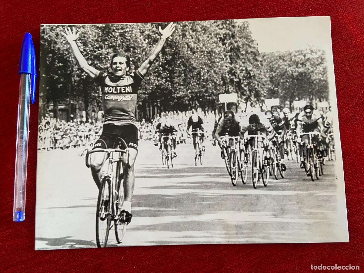 Coleccionismo deportivo: F26301 FOTO FOTOGRAFIA ORIGINAL CICLISMO TOUR FRANCIA (29-6-1975) KAREL ROTTIERS