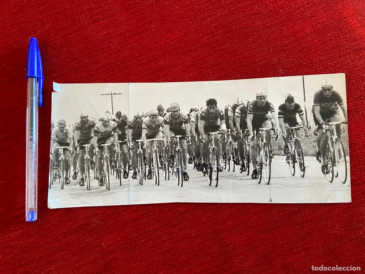 Coleccionismo deportivo: F26304 FOTO FOTOGRAFIA ORIGINAL CICLISMO VUELTA A ESPA&Ntilde;A (27-4-1969) PELOTON