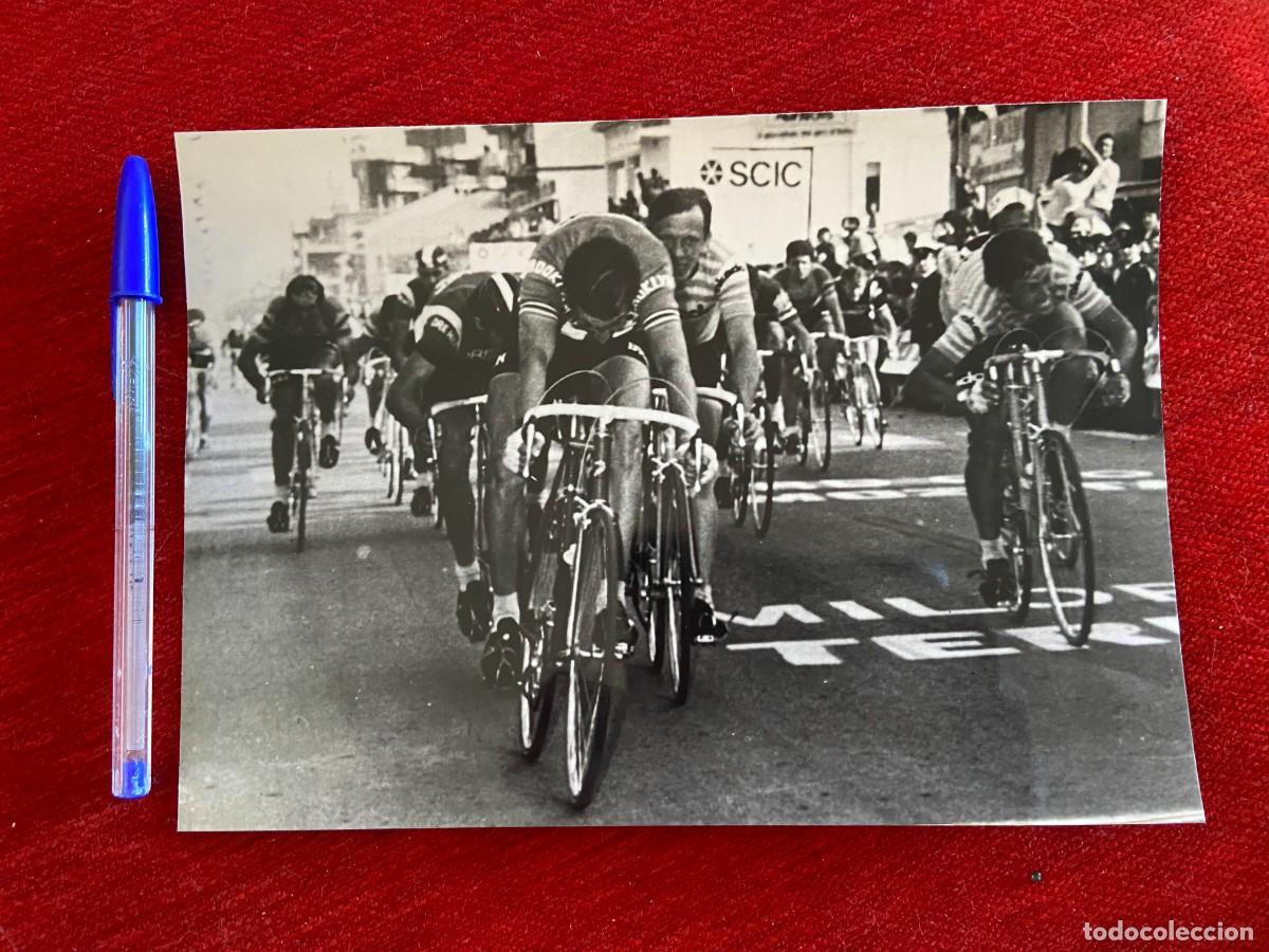 Coleccionismo deportivo: F26503 FOTO FOTOGRAFIA ORIGINAL CICLISMO GIRO ITALIA (28-5-1973) PATRICK SERCU