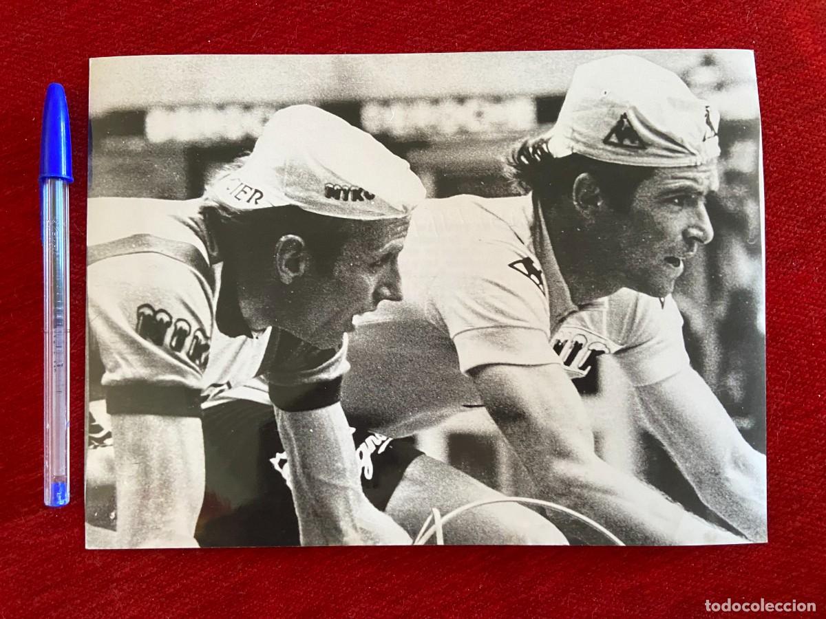 Coleccionismo deportivo: F26508 FOTO FOTOGRAFIA ORIGINAL CICLISMO BERNARD HINAULT JOOP ZOETEMELK (22-7-1979) TOUR FRANCIA