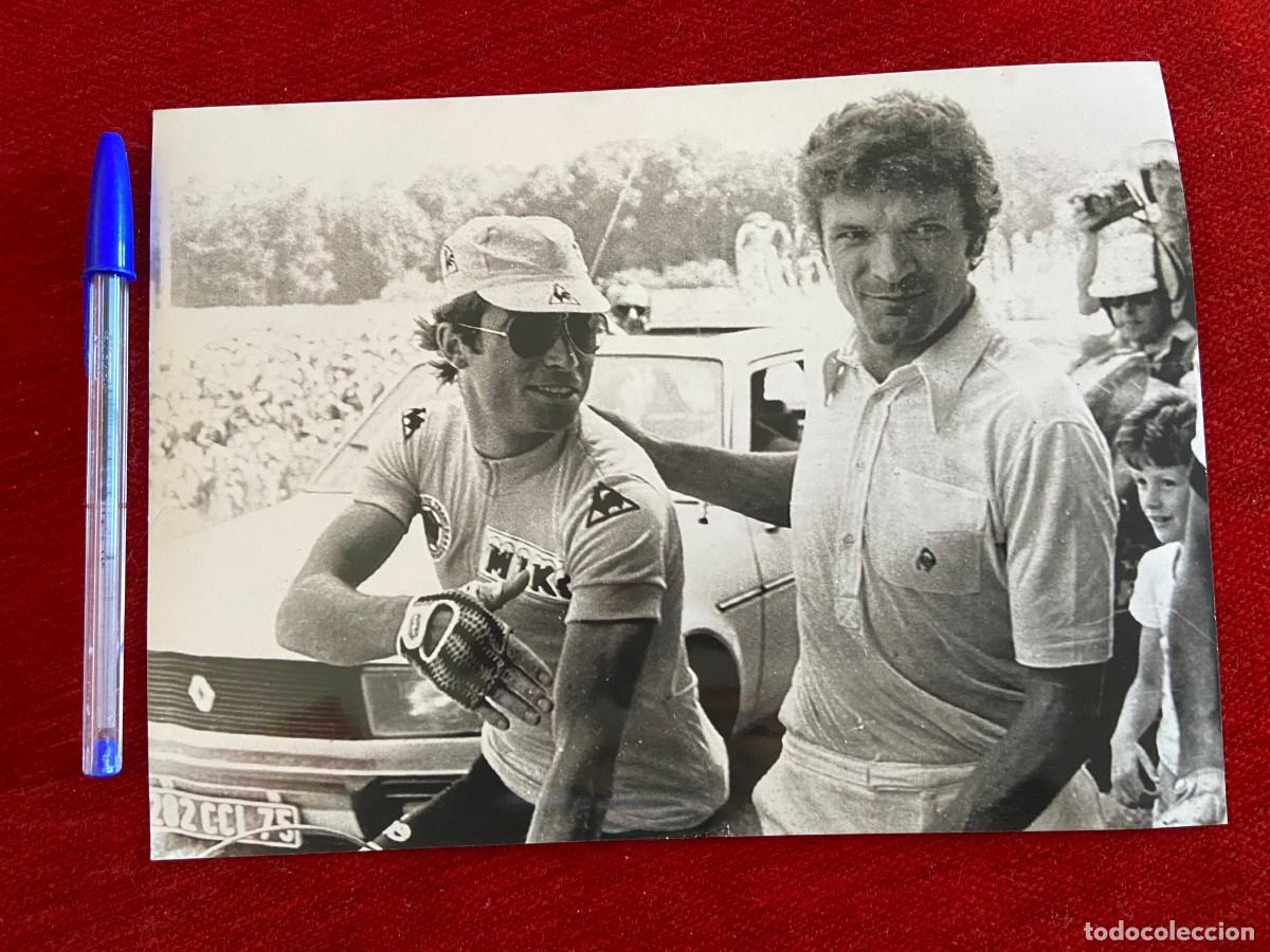 Coleccionismo deportivo: F26532 FOTO FOTOGRAFIA ORIGINAL CICLISMO BERNARD HINAULT (18-7-1979) BERNARD THEVENET