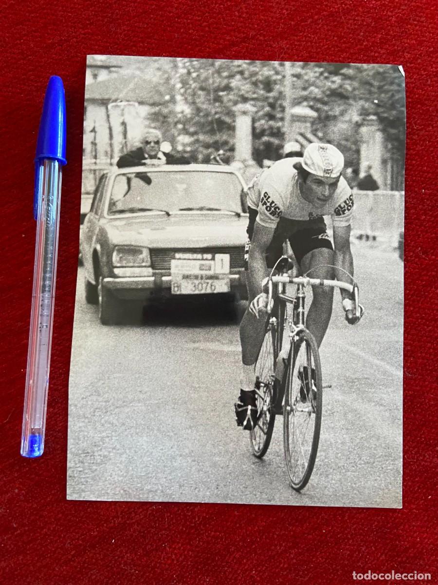 Coleccionismo deportivo: R22062 FOTO FOTOGRAFIA ORIGINAL CICLISMO BERNARD HINAULT VUELTA CICLISTA A ESPA&Ntilde;A