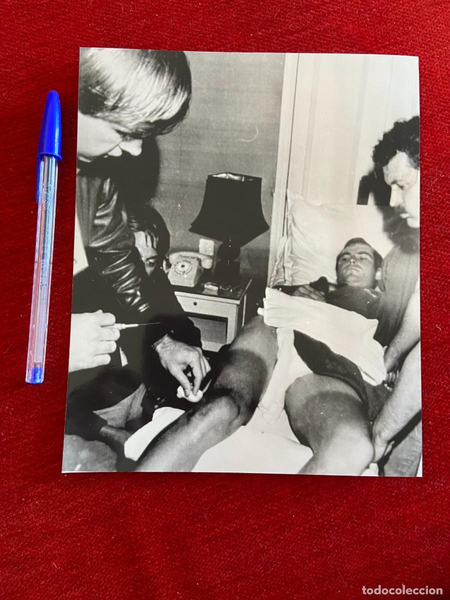 Coleccionismo deportivo: F26545 FOTO FOTOGRAFIA ORIGINAL CICLISMO BERNARD HINAULT (4-7-1980) TOUR DE FRANCIA DOCTORES