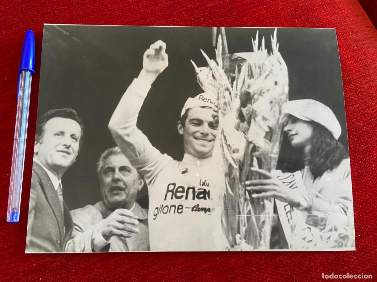 Coleccionismo deportivo: F26552 FOTO FOTOGRAFIA ORIGINAL CICLISMO BERNARD HINAULT (20-5-1980) GIRO DE ITALIA