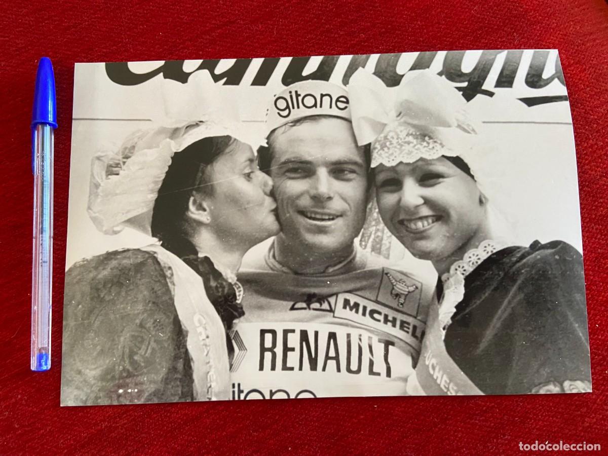 Coleccionismo deportivo: F26560 FOTO FOTOGRAFIA ORIGINAL CICLISMO BERNARD HINAULT