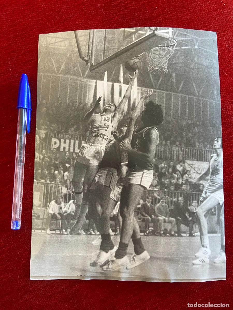 Collezionismo sportivo: F26795 FOTO FOTOGRAFIA ORIGINAL BALONCESTO TORNEO NAVIDAD 1972 ESTUDIANTES PALMEIRAS