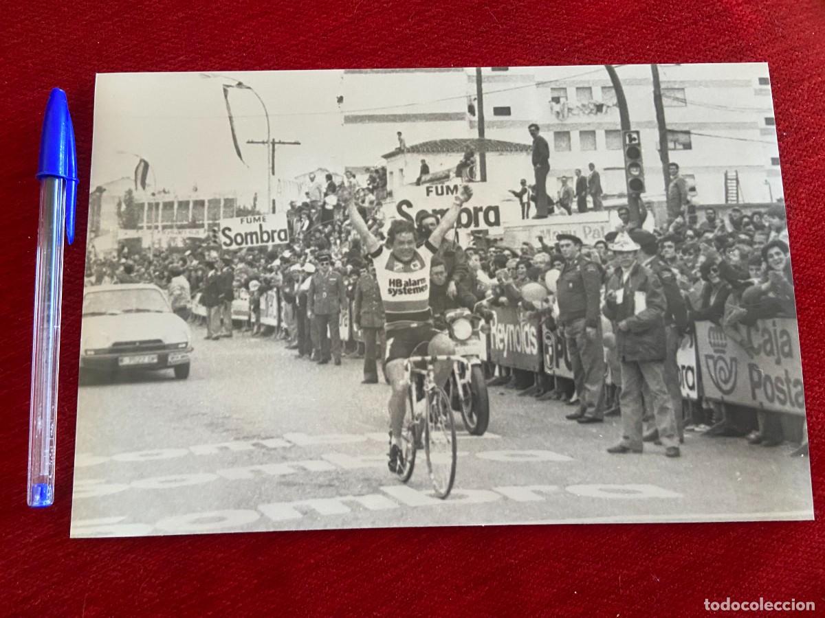 Coleccionismo deportivo: F27017 FOTO FOTOGRAFIA ORIGINAL CICLISMO VUELTA A ESPA&Ntilde;A (26-4-1981) HEDDY NIEUWDORP