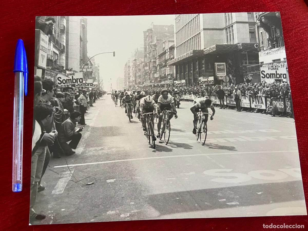 Coleccionismo deportivo: F27021 FOTO FOTOGRAFIA ORIGINAL CICLISMO VUELTA A ESPA&Ntilde;A (23-4-1981) ALFREDO CHINETTI LESA CEDE&Ntilde;A