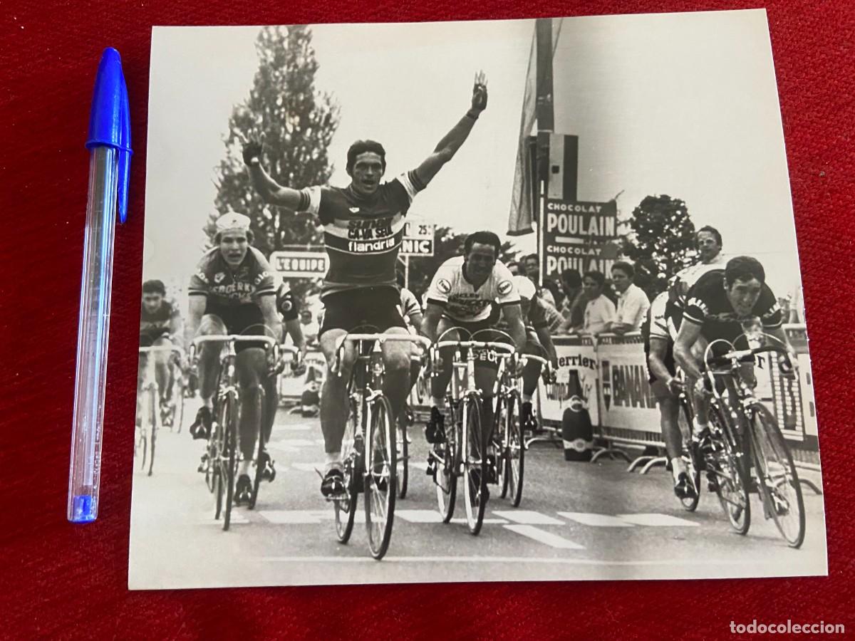 Coleccionismo deportivo: F27030 FOTO FOTOGRAFIA ORIGINAL CICLISMO TOUR FRANCIA 1979 DESCONOZCO QUIENES SON