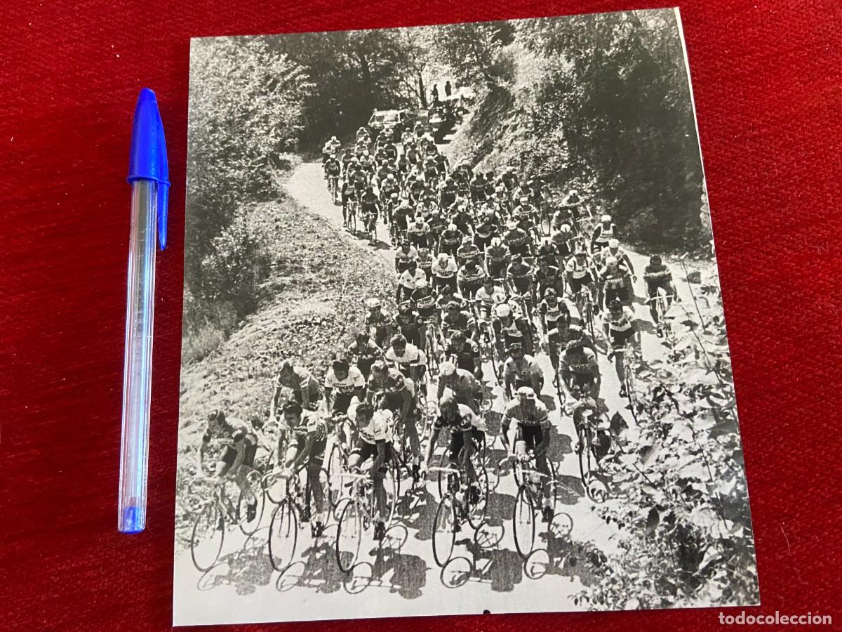 Coleccionismo deportivo: F27036 FOTO FOTOGRAFIA ORIGINAL CICLISMO TOUR FRANCIA 1979 PELOTON