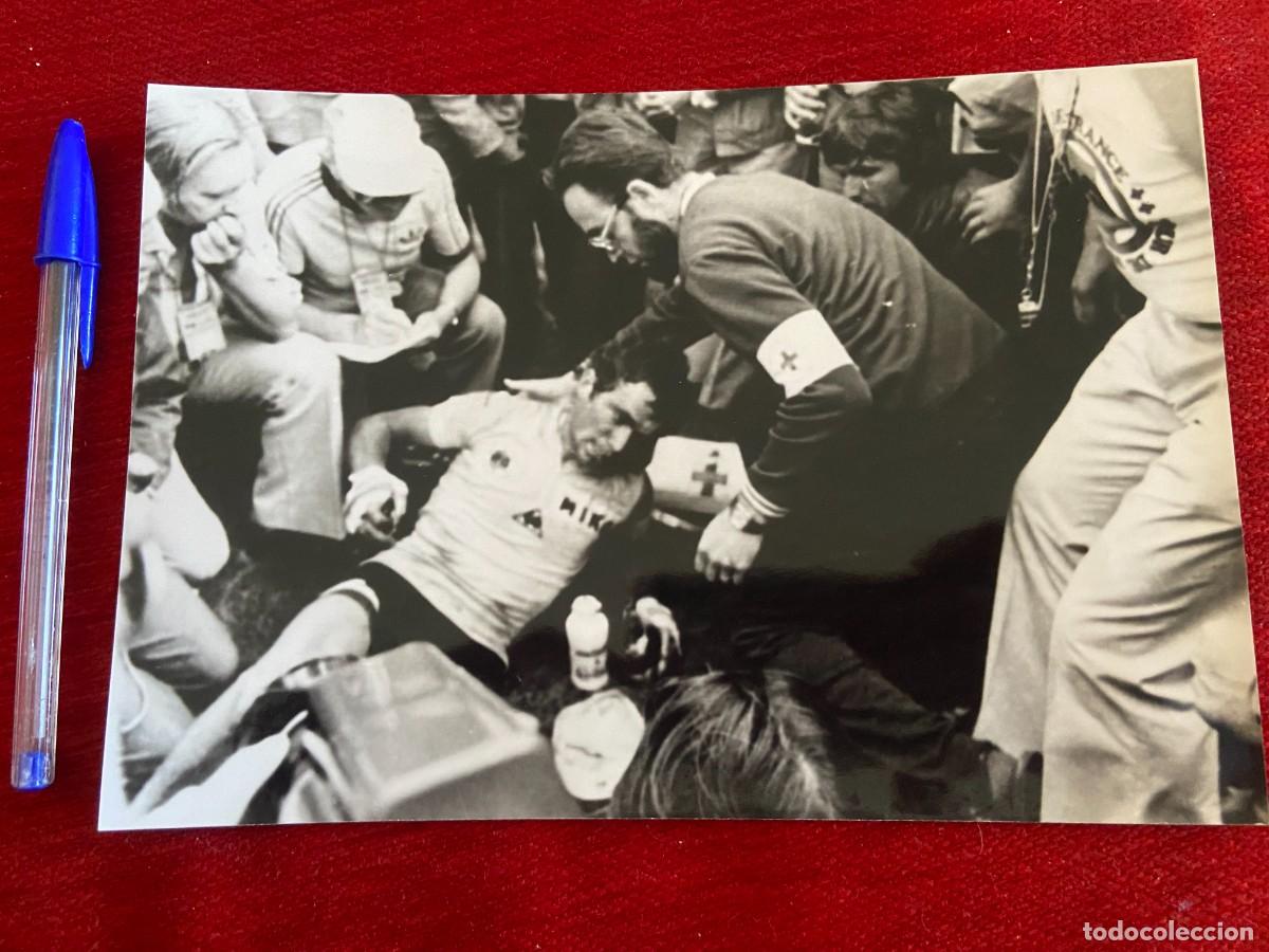 Coleccionismo deportivo: F27041 FOTO FOTOGRAFIA ORIGINAL CICLISMO TOUR FRANCIA (6-7-1979) BERNARD HINAULT