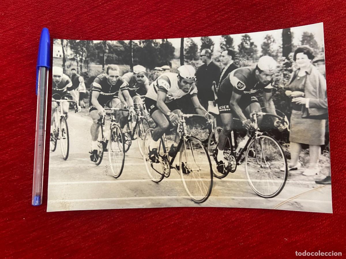 Coleccionismo deportivo: F27275 FOTO FOTOGRAFIA ORIGINAL CICLISMO TOUR 1968 POULIDOR PEREZ FRANCES VAN SPRINGEL JANSSEN