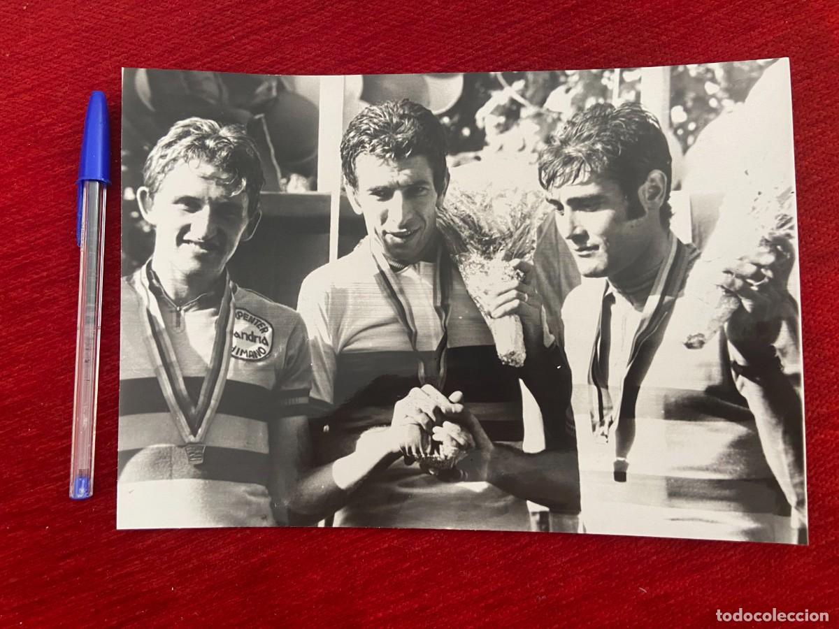 Coleccionismo deportivo: F27276 FOTO FOTOGRAFIA ORIGINAL CAMPEONATO DEL MUNDO CICLISMO 1973 GIMONDI MAERTENS LUIS OCA&Ntilde;A