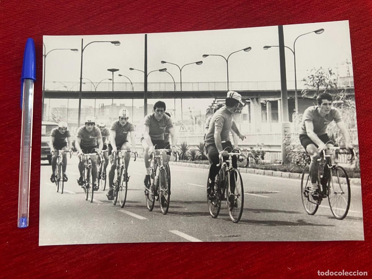 Coleccionismo deportivo: F27284 FOTO FOTOGRAFIA ORIGINAL CAMPEONATO DEL MUNDO CICLISMO (31-8-1973) EQUIPO ITALIA