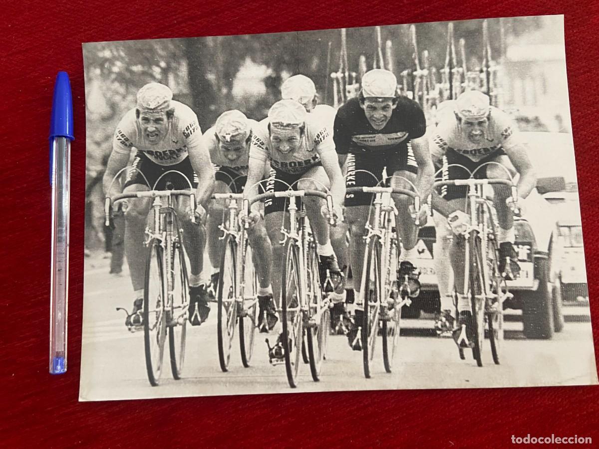 Coleccionismo deportivo: F27300 FOTO FOTOGRAFIA ORIGINAL CICLISMO TOUR (3-7-1980) EQUIPO IJSBOERKE RUDY PEVENAGE