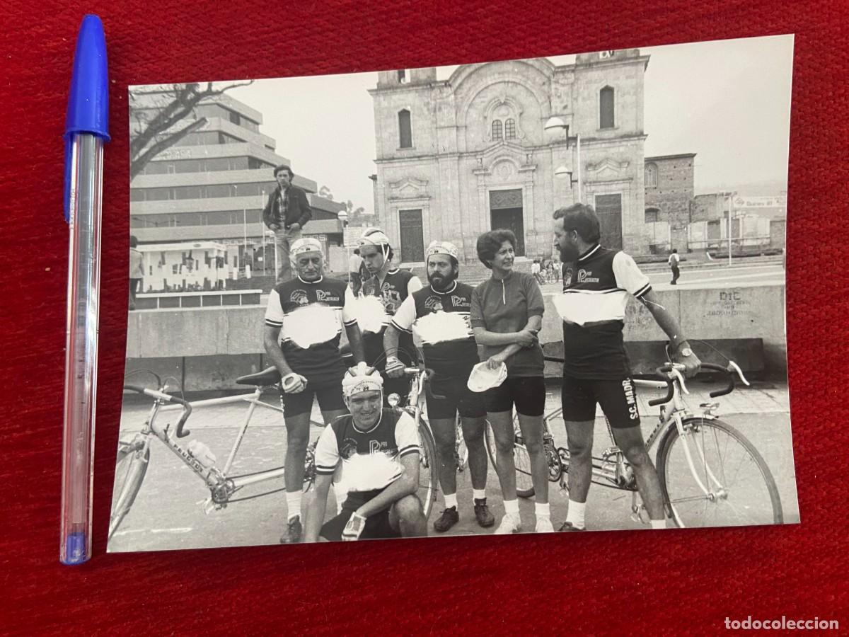 Coleccionismo deportivo: R22261 FOTO FOTOGRAFIA ORIGINAL CICLISMO EQUIPO PRO RECREACIONES DESCONOZCO QUIENES SON