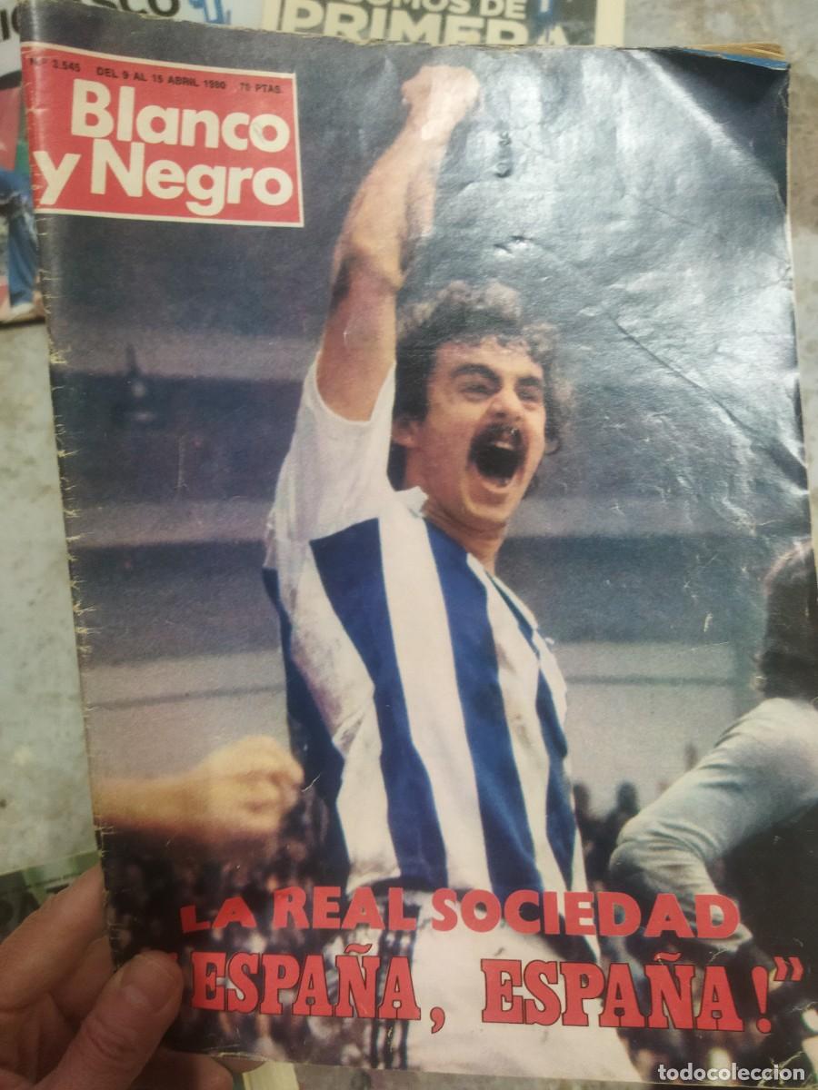 Coleccionismo deportivo: Peri&oacute;dico real sociedad. Blanco y negro