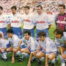 Coleccionismo deportivo: R. ZARAGOZA. ALINEACIÓN PARTIDO DE LIGA 1995-1996 EN EL CALDERÓN CONTRA AT. MADRID. FOTO