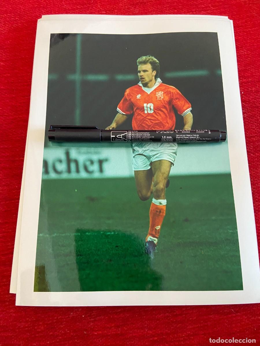 Collectionnisme sportif: F30266 FOTO FOTOGRAFIA ORIGINAL SELECCION HOLANDESA HOLANDA DENNIS BERGKAMP