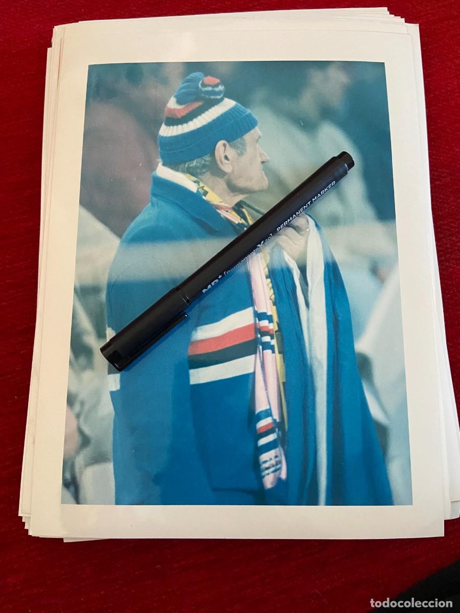 Sports collectibles: F30542 FOTO FOTOGRAFIA ORIGINAL AFICIONADO PUBLICO GORRO BUFANDA SAMPDORIA ARSENAL RECOPA 1995