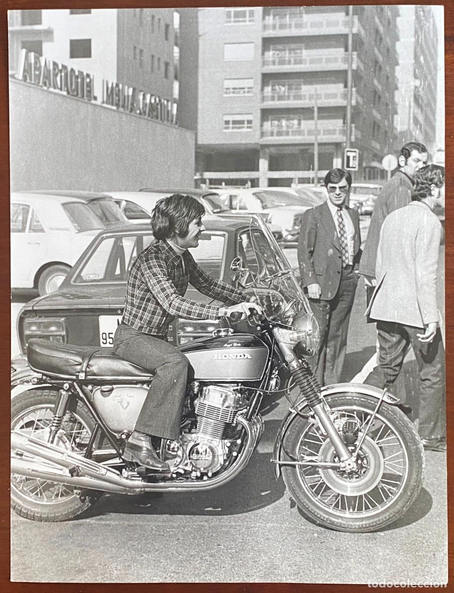 Collectionnisme sportif: ANTIGUA FOTOGRAFIA DE PRENSA MOTOCICLISMO ANGEL NIETO , FOTO GRANDE MIDE 24 X 18 CMS. VER TODAS LAS