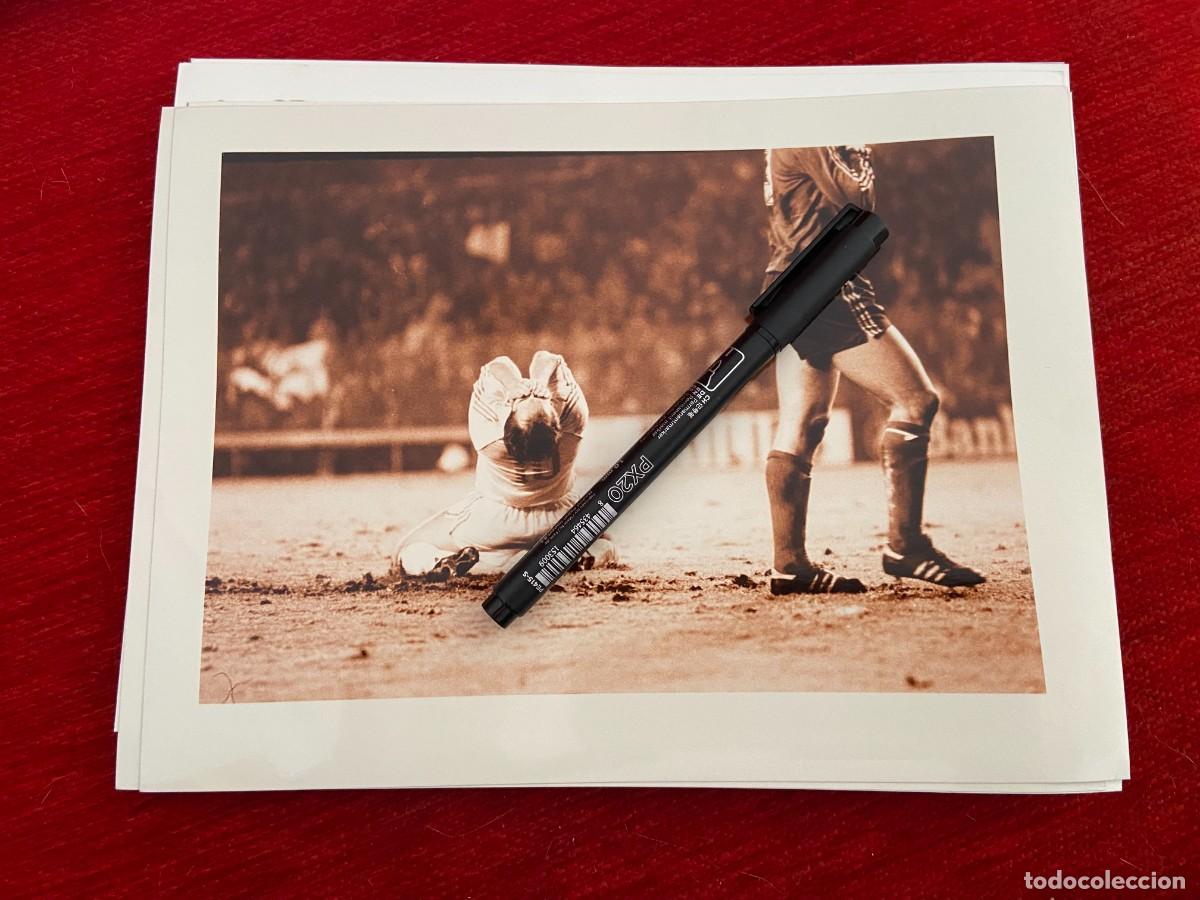 Collectionnisme sportif: F30935 FOTO FOTOGRAFIA ORIGINAL REAL MADRID ULI STIELIKE 80 81 1980 1981