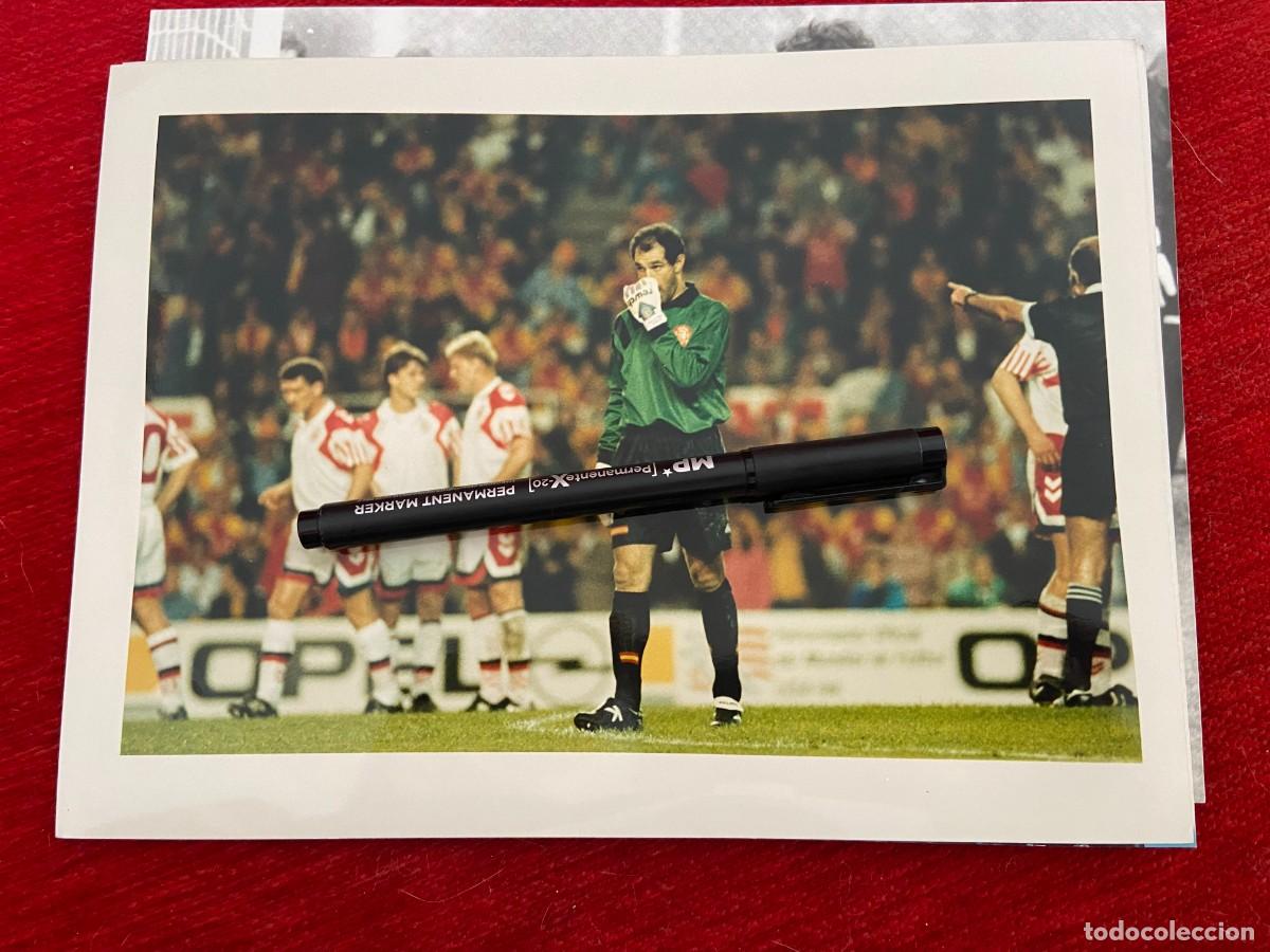 Sports collectibles: F30957 FOTO FOTOGRAFIA ORIGINAL ESPA&Ntilde;A DINAMARCA ANDONI ZUBIZARRETA ZUBI