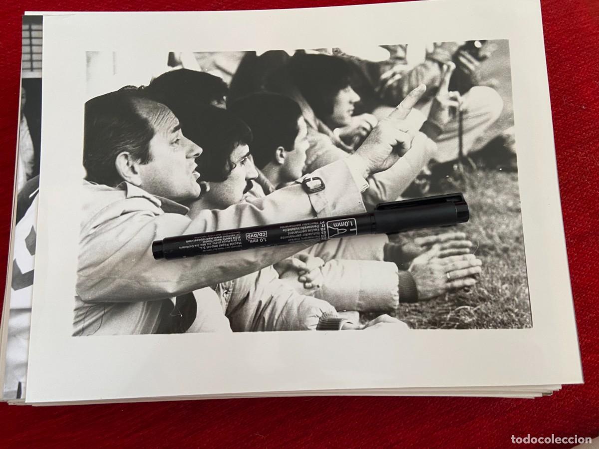 Collectionnisme sportif: F31096 FOTO FOTOGRAFIA ORIGINAL REAL MADRID BANQUILLO BOSKOV MIGUEL ANGEL