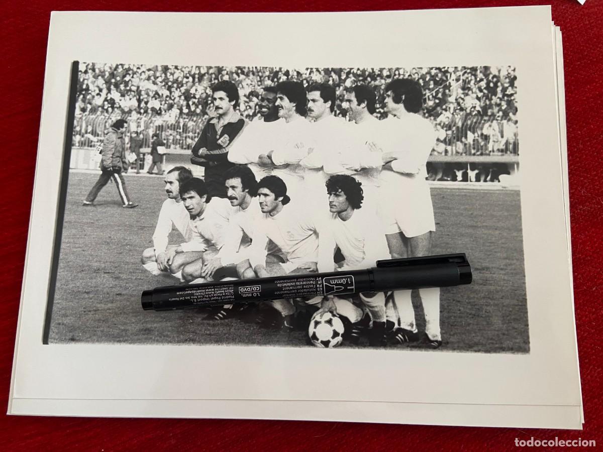 Sports collectibles: F31209 FOTO FOTOGRAFIA ONCE ALINEACION REAL MADRID CUNNINGHAM GARCIA REMON STIELIKE SANTILLANA