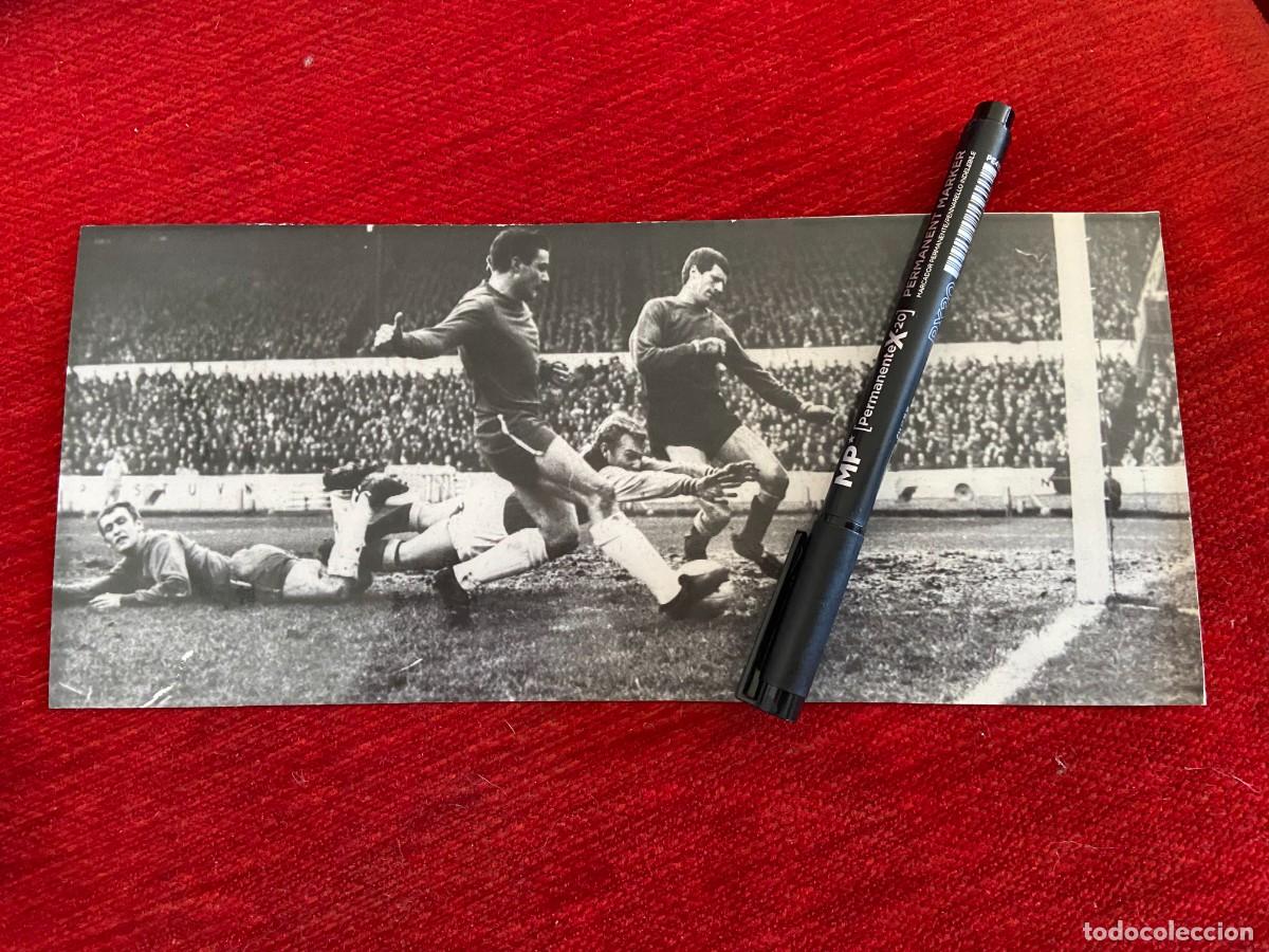 Sports collectibles: F31492 FOTO FOTOGRAFIA ORIGINAL INGLATERRA BOBBY MOORE 1968