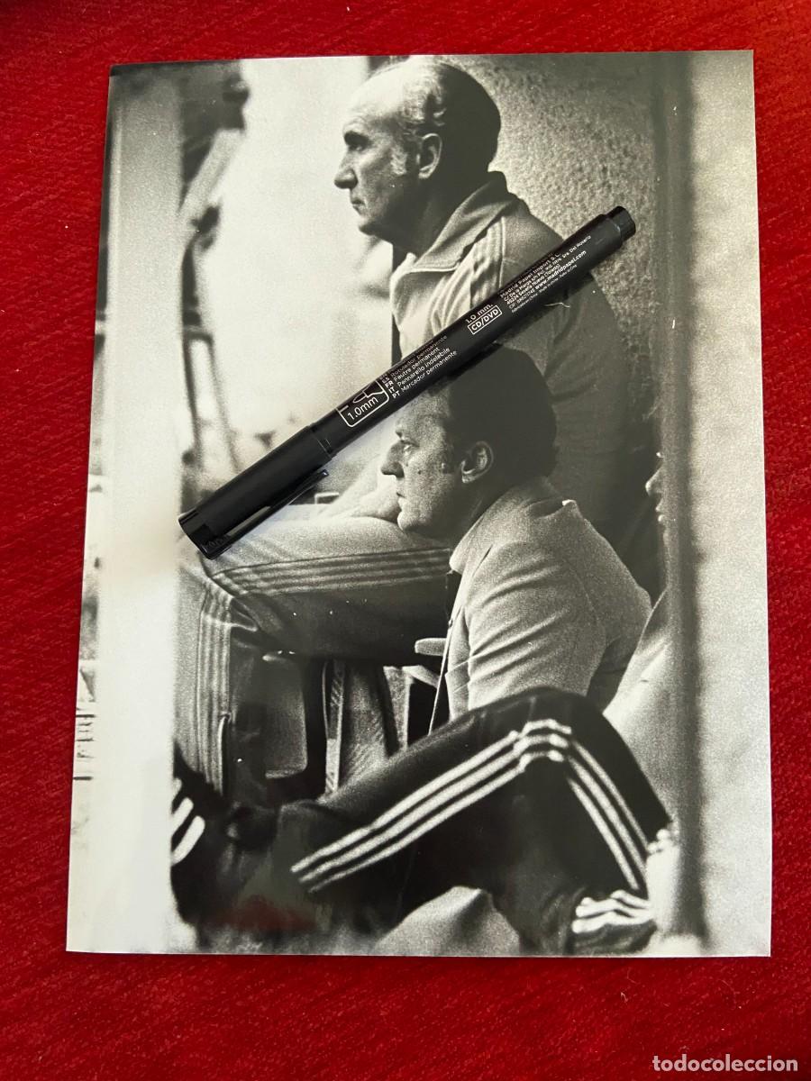 Sports collectibles: F31565 FOTO FOTOGRAFIA ORIGINAL RAYO VALLECANO 3-1 CADIZ (12-12-1982) ENTRENADOR DRAGOLJUB MILOSEVIC