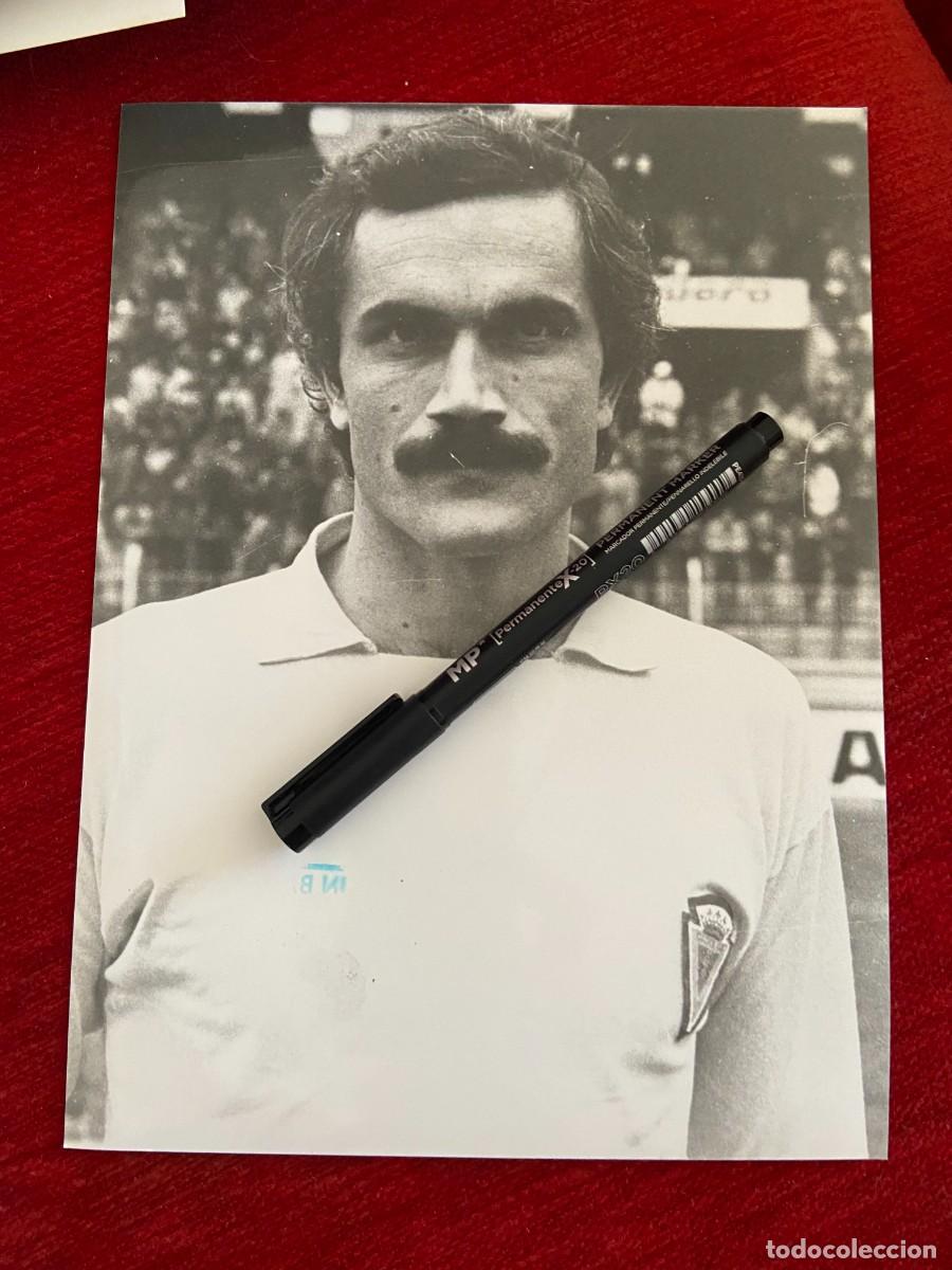 Sports collectibles: F31568 FOTO FOTOGRAFIA ORIGINAL RAYO VALLECANO 3-1 CADIZ (12-12-1982) MIROSLAV VOJINOVIC
