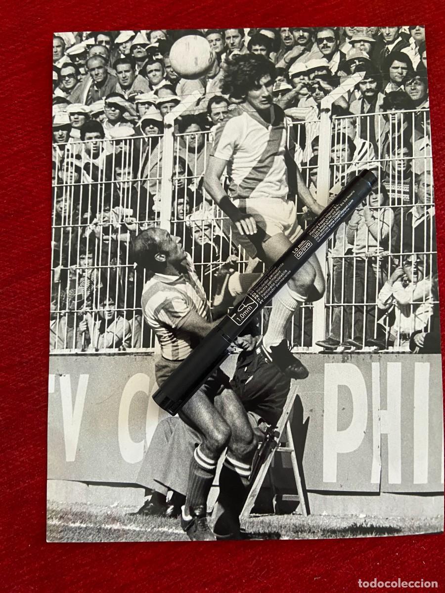 Collectionnisme sportif: F31581 FOTO FOTOGRAFIA ORIGINAL RAYO VALLECANO FERNANDO MORENA 1979