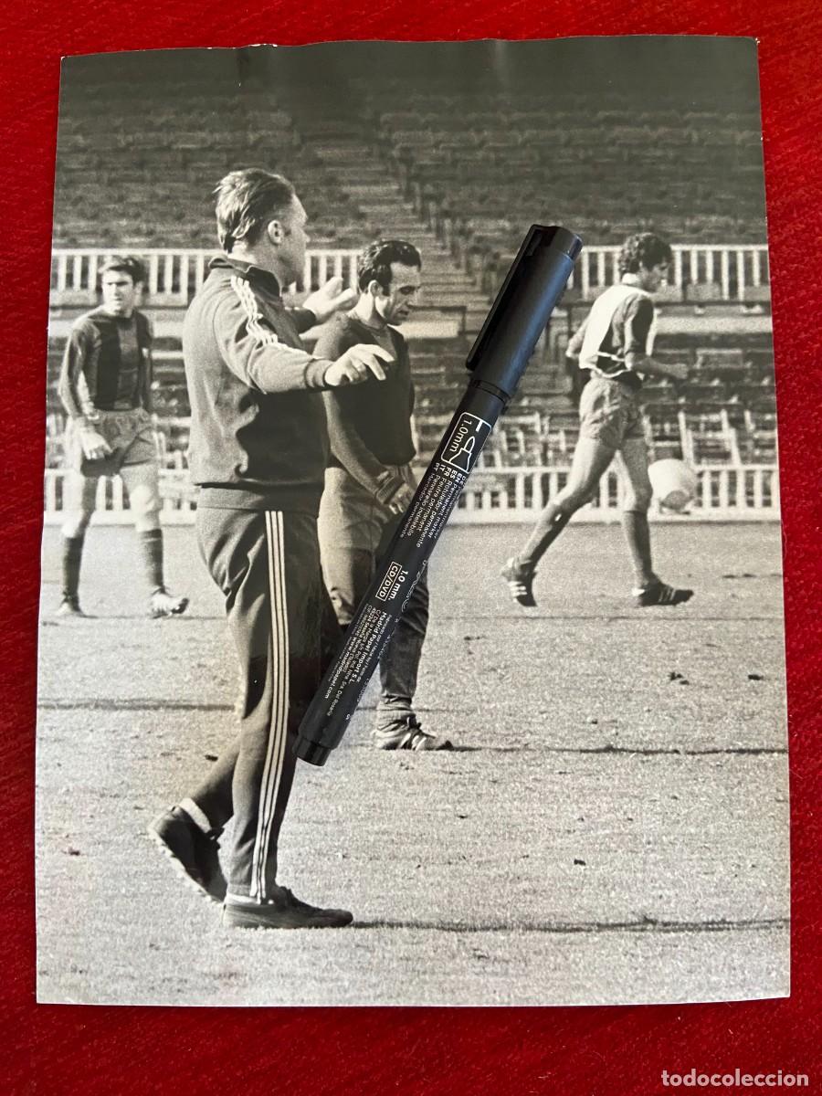 Colecionismo desportivo: F31596 FOTO FOTOGRAFIA ORIGINAL ENTRENADOR RINUS MICHELS BARCELONA