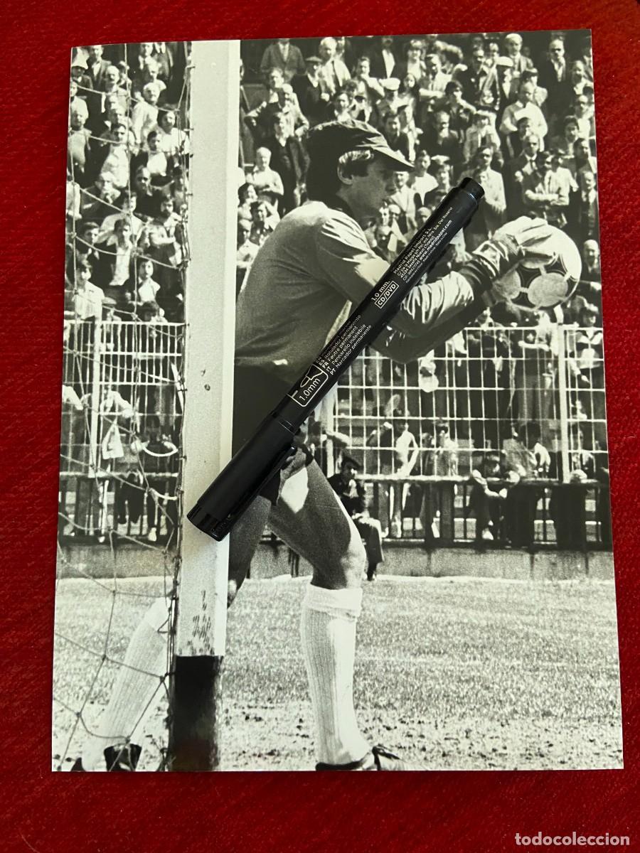 Sports collectibles: F31741 FOTO FOTOGRAFIA ORIGINAL RAYO VALLECANO PERE VALENTI MORA MARINE