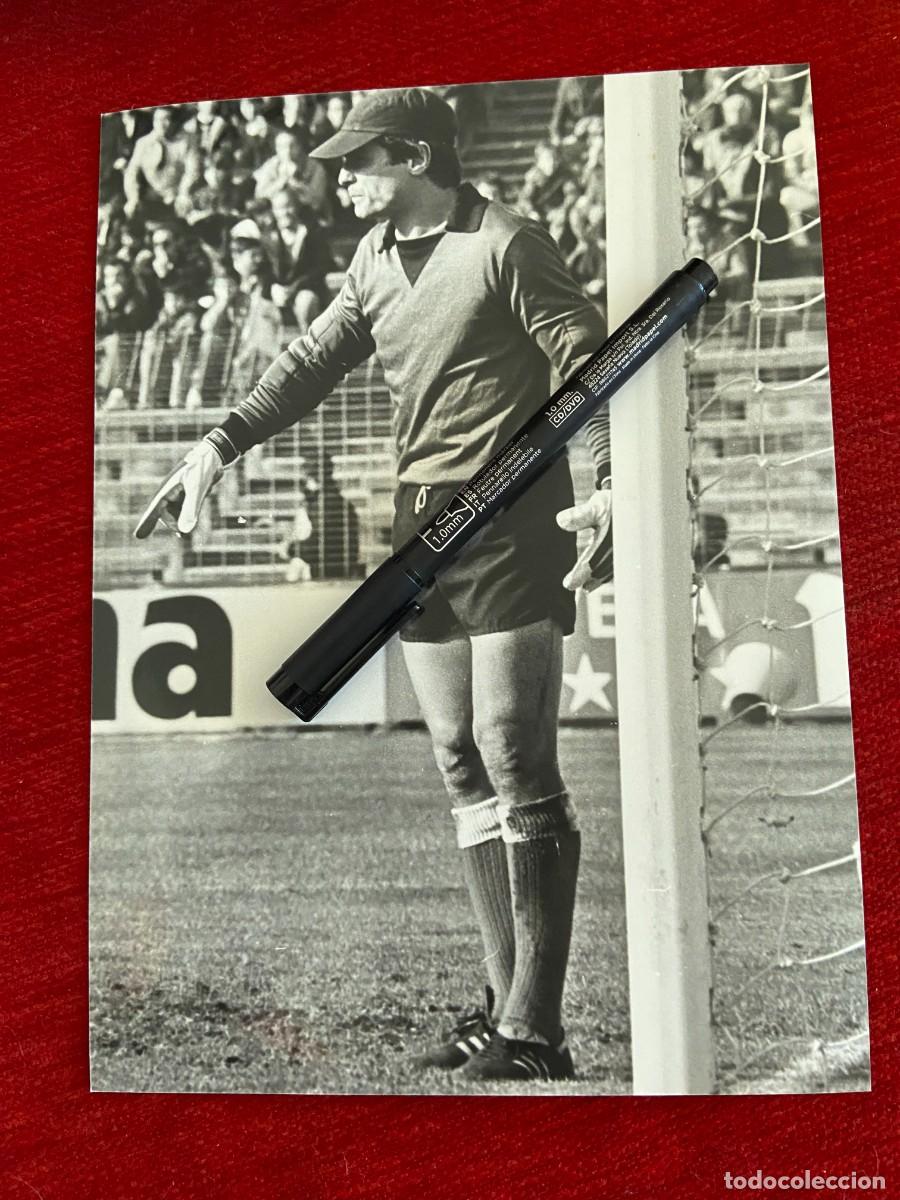 Sports collectibles: F31743 FOTO FOTOGRAFIA ORIGINAL RAYO VALLECANO PERE VALENTI MORA MARINE