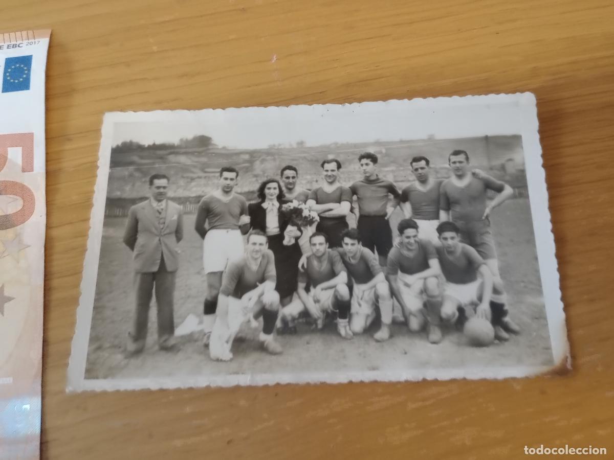 Coleccionismo deportivo: Foto antigua de equipo de f&uacute;bol. Vizcaya, Pa&iacute;s Vasco