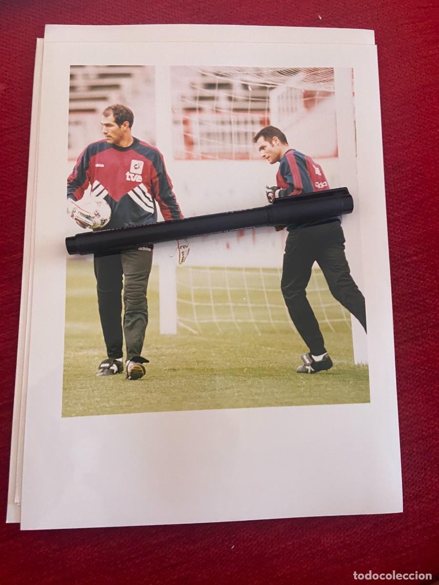 Sports collectibles: F32678 FOTO FOTOGRAFIA ORIGINAL SELECCION ESPA&Ntilde;OLA ESPA&Ntilde;A ZUBI ZUBIZARRETA CA&Ntilde;IZARES